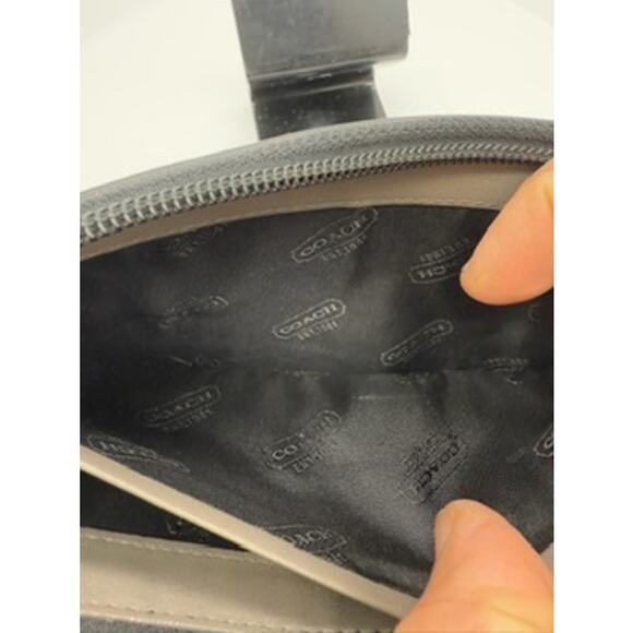 Coach Black Leather and Canvas Stripe on Spine Continental Wallet - Picture 13 of 13